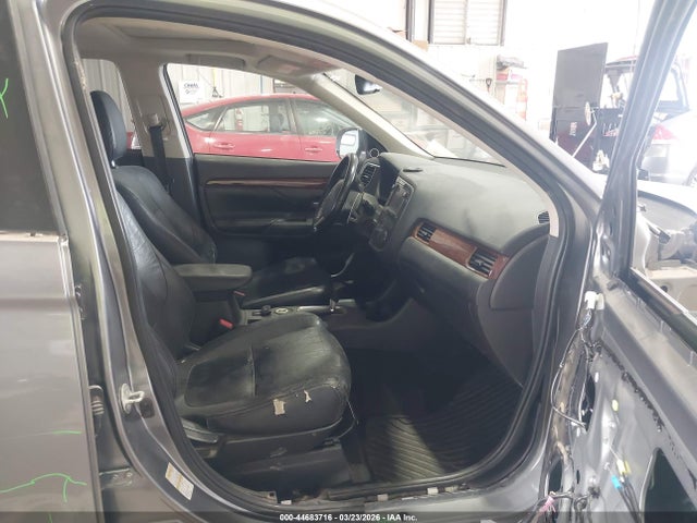 JA4JZ4AX0EZ009887 Mitsubishi OUTLANDER GT