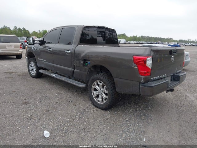 44683717 :رقم المزاد ، 1N6BA1F41HN508236 vin ، 2017 Nissan Titan Xd Sv Diesel مزاد بيع