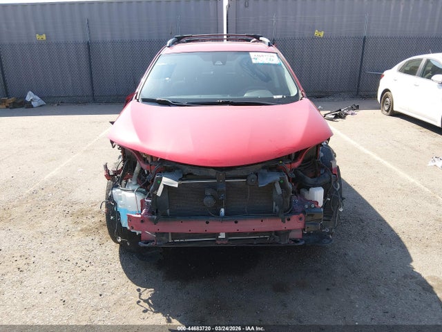 JTMZFREV1HJ124427 Toyota RAV4 LE