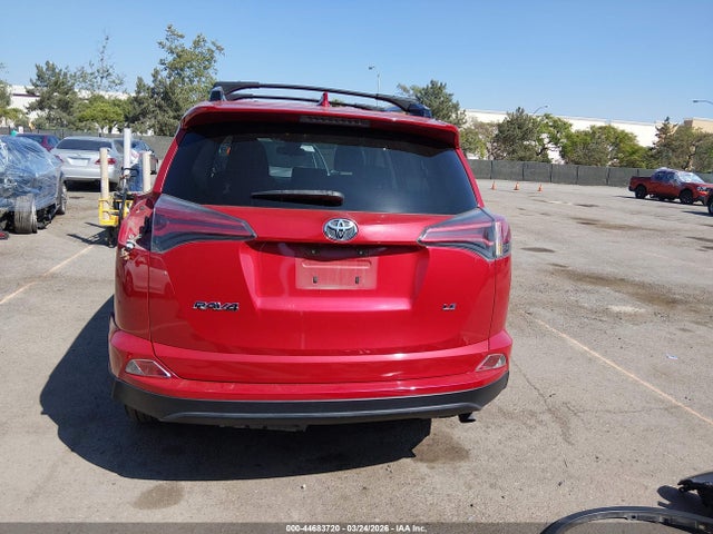 JTMZFREV1HJ124427 Toyota RAV4 LE