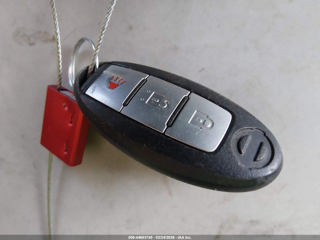 2015 Nissan Rogue Sv მანქანა იყიდება აუქციონზე, vin: 5N1AT2MT8FC766766, აუქციონის ნომერი: 44683740