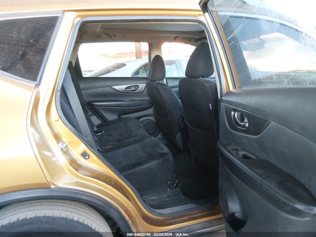 2015 Nissan Rogue Sv მანქანა იყიდება აუქციონზე, vin: 5N1AT2MT8FC766766, აუქციონის ნომერი: 44683740