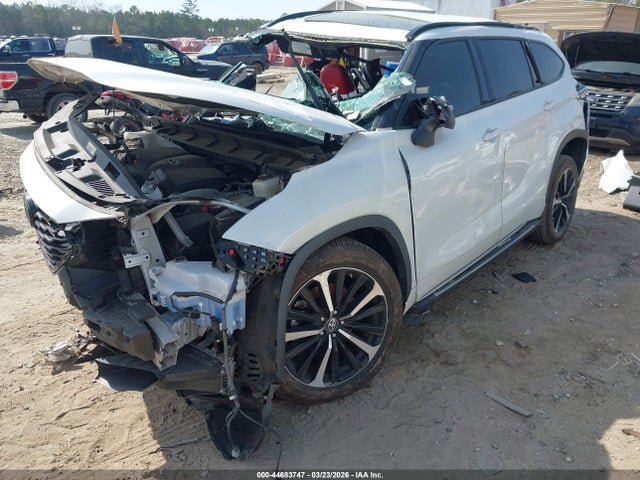 5TDLZRAH2NS115828 Toyota Highlander Xse