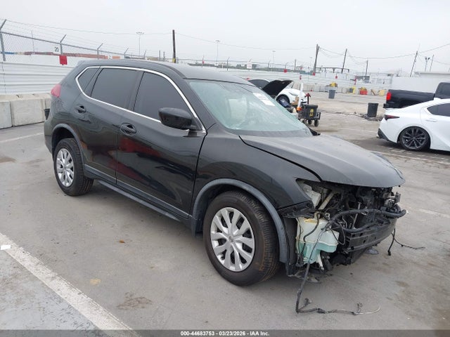 2018 NISSAN ROGUE KNMAT2MTXJP537396