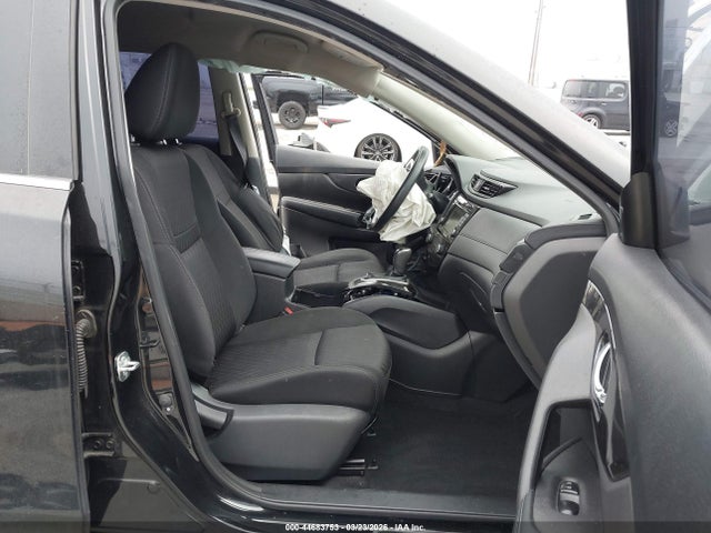 2018 NISSAN ROGUE KNMAT2MTXJP537396 Photo 4
