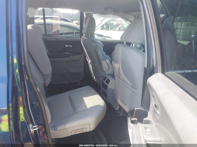 Продажа на аукционе авто 2017 Honda Ridgeline Rtl-t, vin: 5FPYK2F64HB003234, номер лота: 44683764