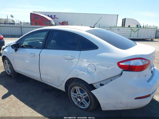 3FADP4BJ7JM107383 Ford FIESTA SE