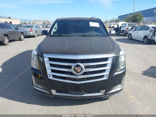 1GYS3BKJ2FR236598 Cadillac Escalade Luxury