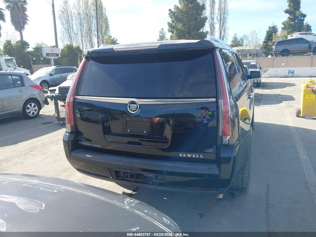 1GYS3BKJ2FR236598 Cadillac Escalade Luxury