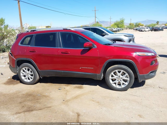 1C4PJLCB4HD240814 Jeep Cherokee Latitude Fwd