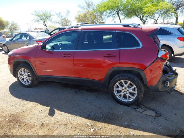 1C4PJLCB4HD240814 Jeep Cherokee Latitude Fwd