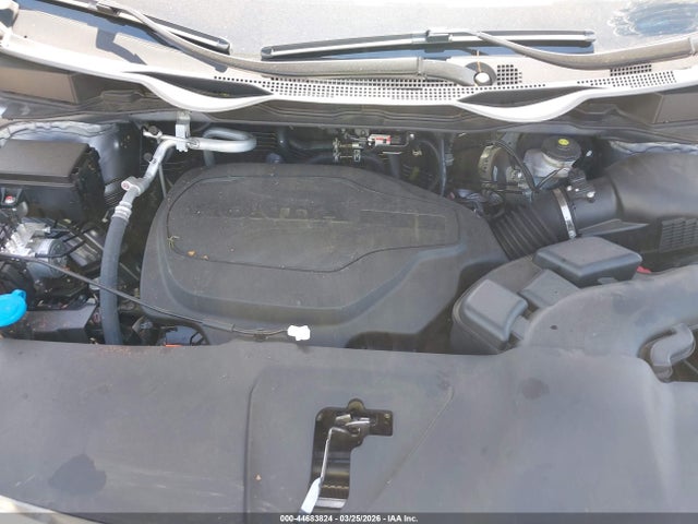 Honda Odyssey Touring 2024 5FNRL6H80RB042663 Image 10