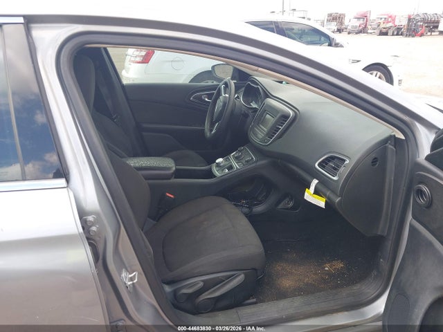 2015 CHRYSLER 200 1C3CCCAB9FN556085 Photo 4