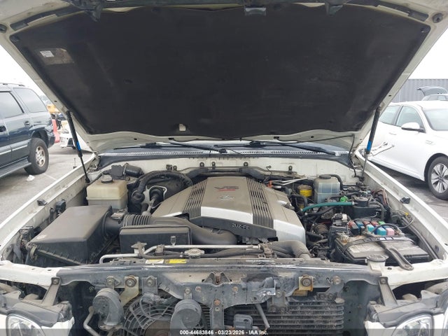 2000 Lexus Lx 470 მანქანა იყიდება აუქციონზე, vin: JT6HT00W5Y0095415, აუქციონის ნომერი: 44683846