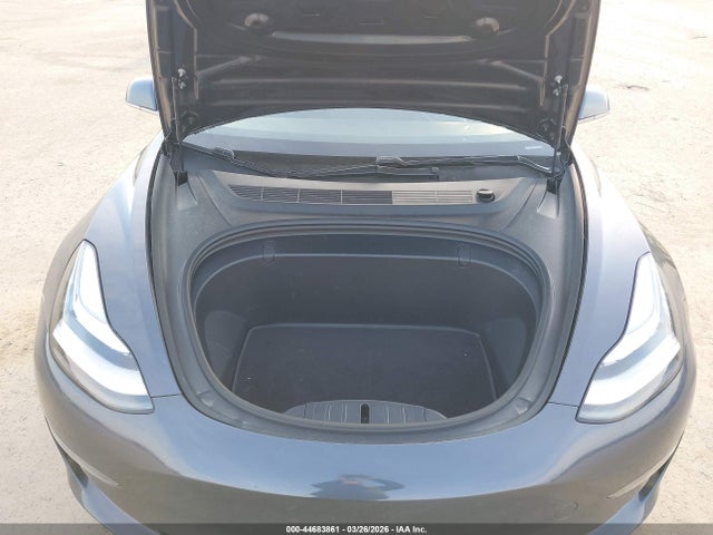Продаж на аукціоні авто 2018 Tesla Model 3 Long Range/performance, vin: 5YJ3E1EB7JF090636, номер лоту: 44683861