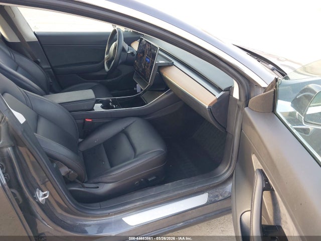 Продаж на аукціоні авто 2018 Tesla Model 3 Long Range/performance, vin: 5YJ3E1EB7JF090636, номер лоту: 44683861