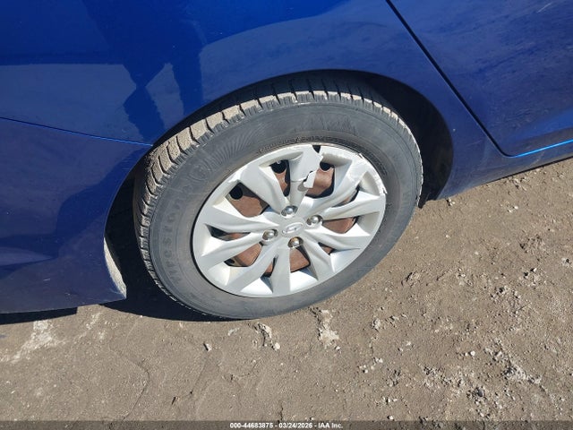 3KPC24A38JE011800 Hyundai ACCENT SE