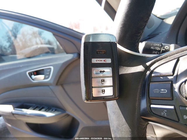 2018 Acura Tlx Tech Pkg მანქანა იყიდება აუქციონზე, vin: 19UUB1F52JA003516, აუქციონის ნომერი: 44683904