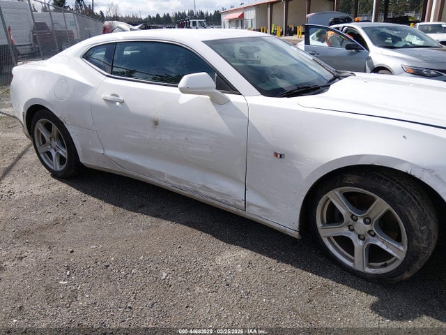 Chevrolet Camaro 1lt 2018 1G1FB1RX4J0116581 Image 18