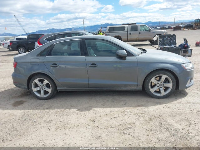 44683938 :رقم المزاد ، WAUB8GFF2J1030261 vin ، 2018 Audi A3 2.0t Premium/2.0t Tech Premium مزاد بيع