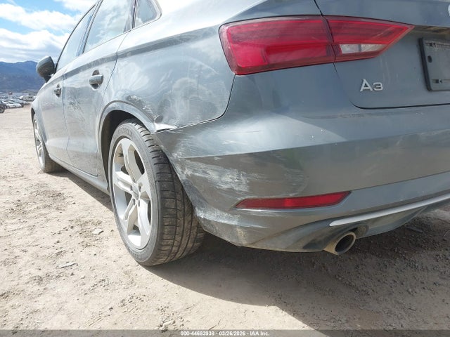 44683938 :رقم المزاد ، WAUB8GFF2J1030261 vin ، 2018 Audi A3 2.0t Premium/2.0t Tech Premium مزاد بيع
