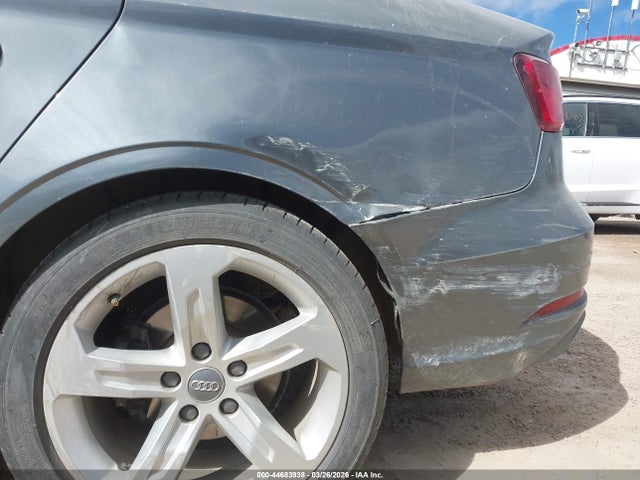 44683938 :رقم المزاد ، WAUB8GFF2J1030261 vin ، 2018 Audi A3 2.0t Premium/2.0t Tech Premium مزاد بيع