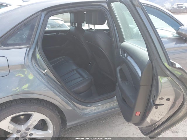 44683938 :رقم المزاد ، WAUB8GFF2J1030261 vin ، 2018 Audi A3 2.0t Premium/2.0t Tech Premium مزاد بيع