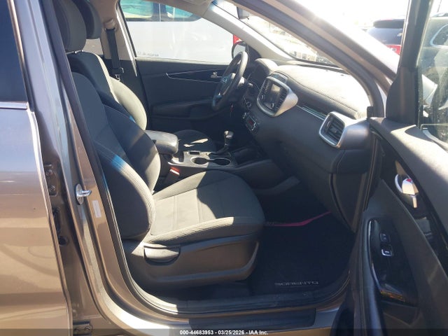 5XYPGDA59KG484355 KIA Sorento 3.3l Lx