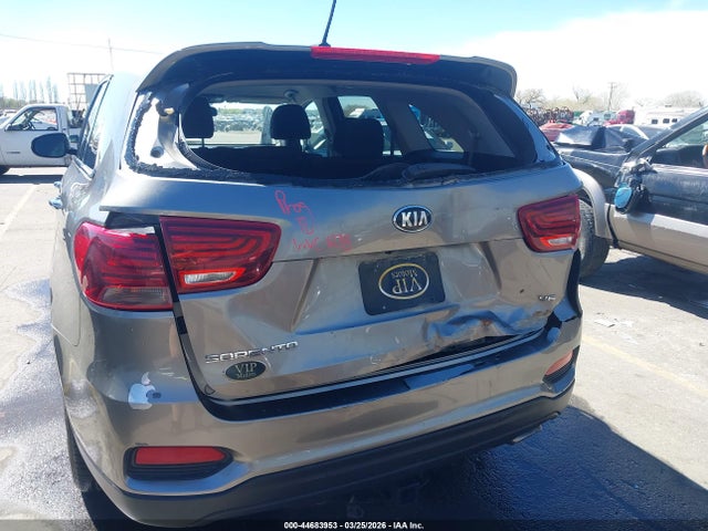 5XYPGDA59KG484355 KIA Sorento 3.3l Lx