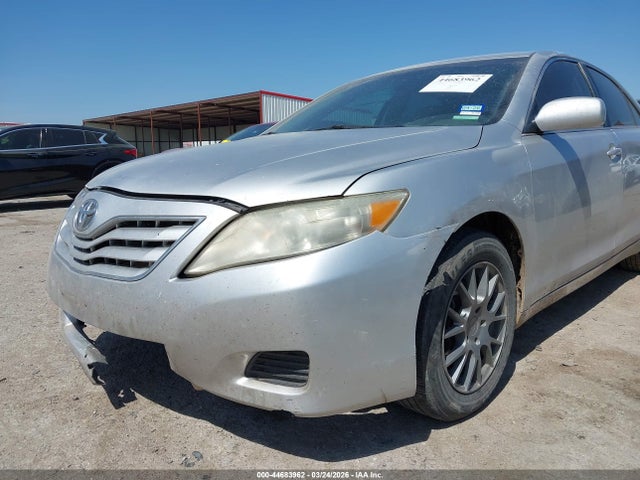 44683962 :رقم المزاد ، 4T4BF3EK2BR213757 vin ، 2011 Toyota Camry Le مزاد بيع