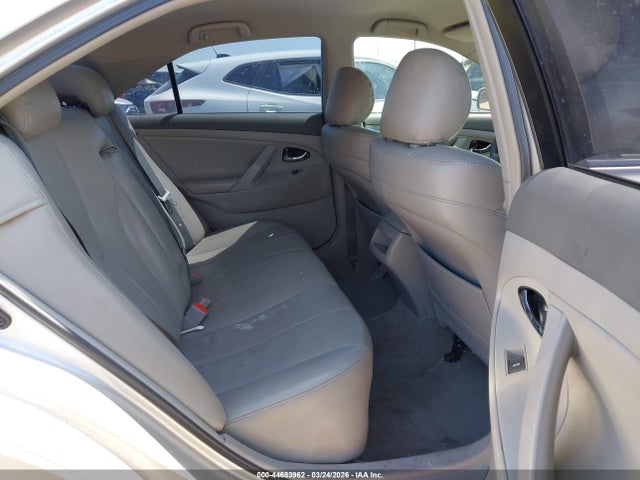 44683962 :رقم المزاد ، 4T4BF3EK2BR213757 vin ، 2011 Toyota Camry Le مزاد بيع