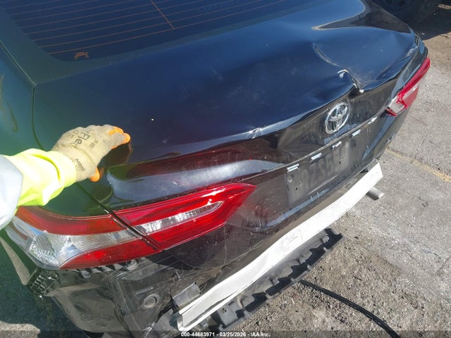4T1C11AK0LU978197 Toyota CAMRY LE
