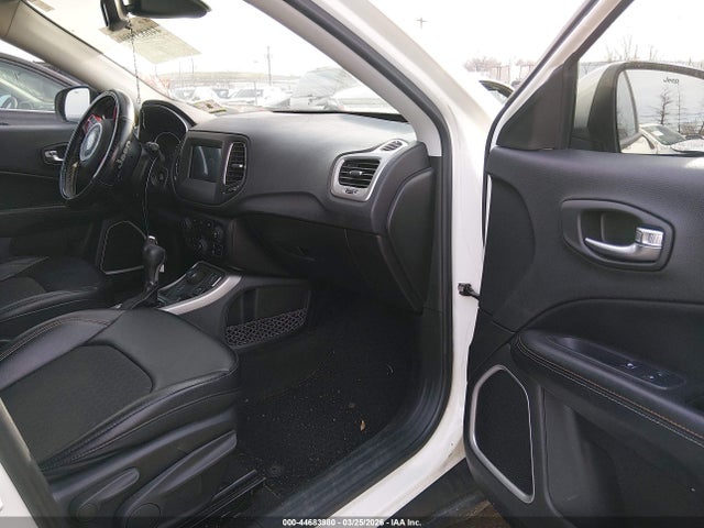 Продажа на аукционе авто 2019 Jeep Compass Latitude 4x4, vin: 3C4NJDBB0KT684174, номер лота: 44683980