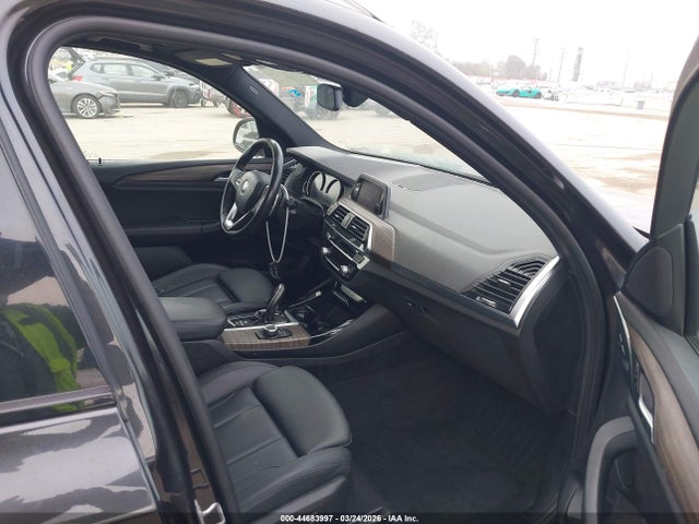 2019 BMW X3 5UXTR7C52KLF31075 Photo 4