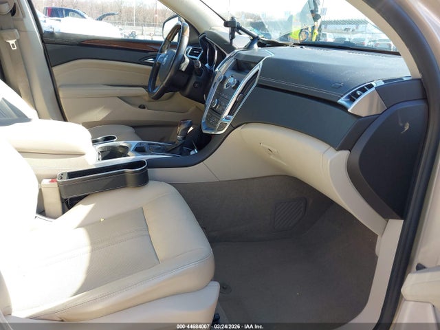 44684007 :رقم المزاد ، 3GYFNAE35CS570877 vin ، 2012 Cadillac Srx Luxury Collection مزاد بيع