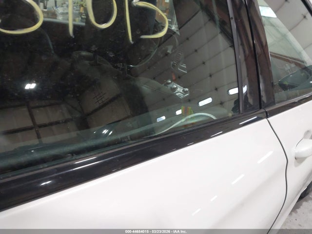 44684015 :رقم المزاد ، 1C3CCCDGXFN556894 vin ، 2015 Chrysler 200 S مزاد بيع