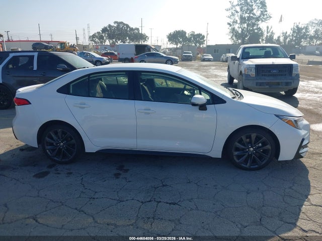 JTDBCMFE7R3030358 Toyota Corolla Hybrid Se