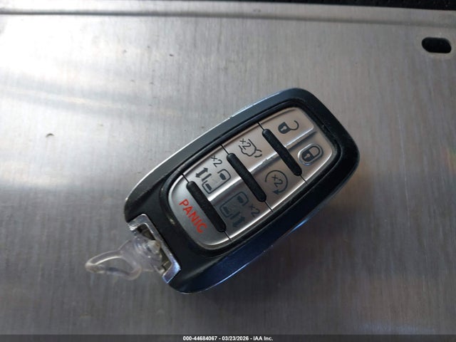 Продаж на аукціоні авто 2020 Chrysler Pacifica Touring L, vin: 2C4RC1BG7LR268780, номер лоту: 44684067