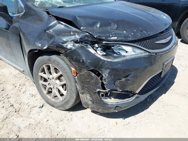 Продаж на аукціоні авто 2020 Chrysler Pacifica Touring L, vin: 2C4RC1BG7LR268780, номер лоту: 44684067