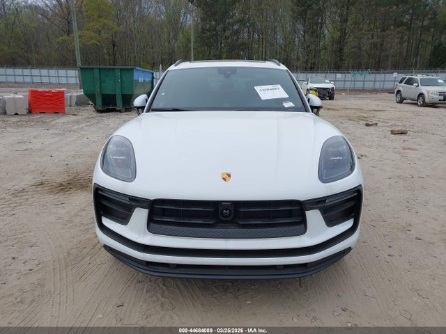 2026 PORSCHE MACAN WP1AA2A52TLB03929 Photo 5