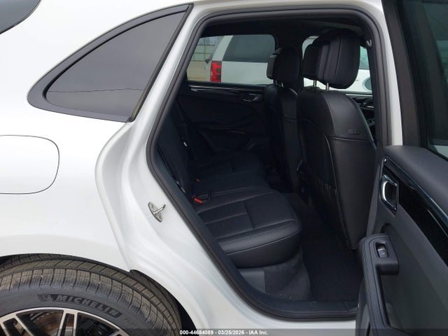 2026 PORSCHE MACAN WP1AA2A52TLB03929 Photo 7