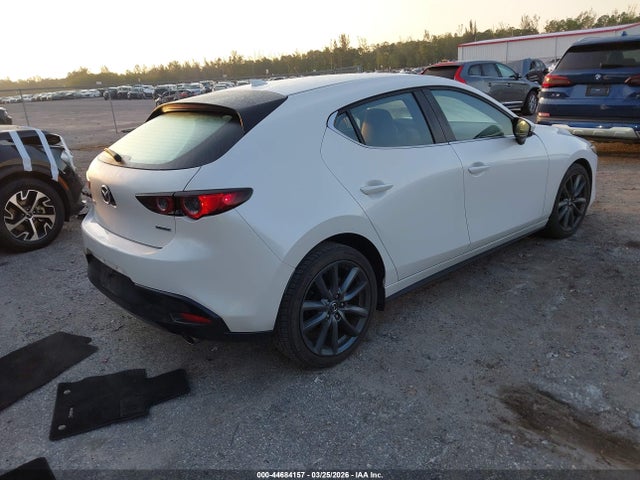 Продаж на аукціоні авто 2019 Mazda Mazda3 Preferred Package, vin: JM1BPAMM8K1141371, номер лоту: 44684157