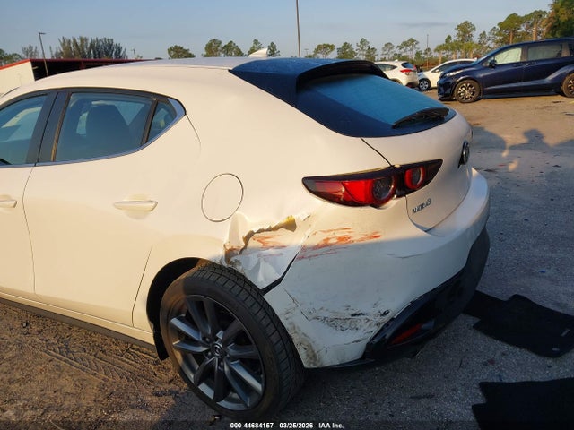Продаж на аукціоні авто 2019 Mazda Mazda3 Preferred Package, vin: JM1BPAMM8K1141371, номер лоту: 44684157