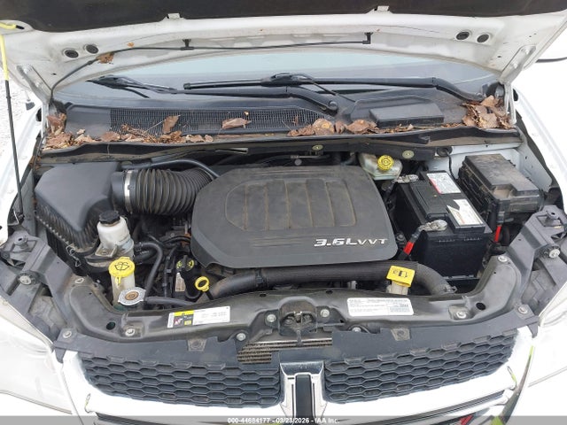 2C4RDGCG2GR181440 Dodge Grand Caravan Sxt