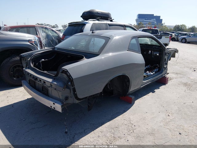 44684180 :رقم المزاد ، 2C3CDZC9XHH600679 vin ، 2017 Dodge Challenger Srt Hellcat مزاد بيع