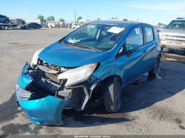 Nissan Versa Note S Plus 2015 3N1CE2CP6FL435302 Image 2