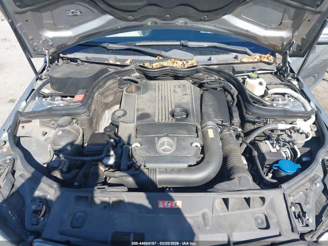 2013 Mercedes-benz C 250 Luxury მანქანა იყიდება აუქციონზე, vin: WDDGF4HB8DR268036, აუქციონის ნომერი: 44684187