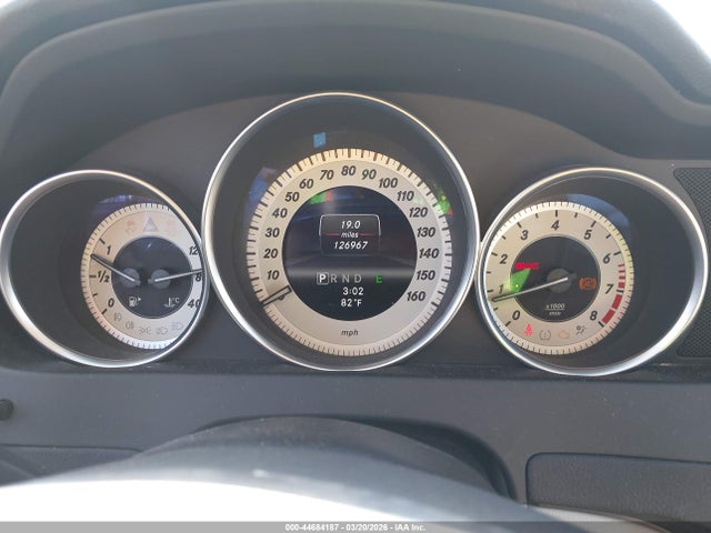 2013 Mercedes-benz C 250 Luxury მანქანა იყიდება აუქციონზე, vin: WDDGF4HB8DR268036, აუქციონის ნომერი: 44684187