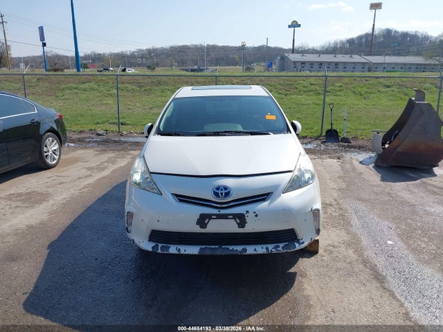 Продажа на аукционе авто 2012 Toyota Prius V Two, vin: JTDZN3EU9C3104298, номер лота: 44684193