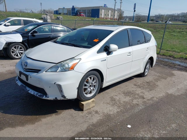 Продажа на аукционе авто 2012 Toyota Prius V Two, vin: JTDZN3EU9C3104298, номер лота: 44684193